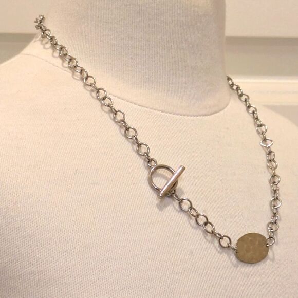 $5 Item! EUC Y2K Chain Necklace with Circle and Bar Clasp and Hammered Tag - Picture 6 of 6